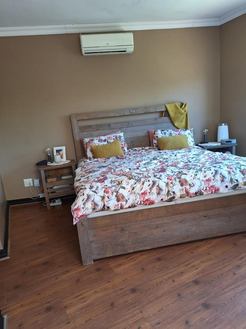 To Let 4 Bedroom Property for Rent in Melodie North West